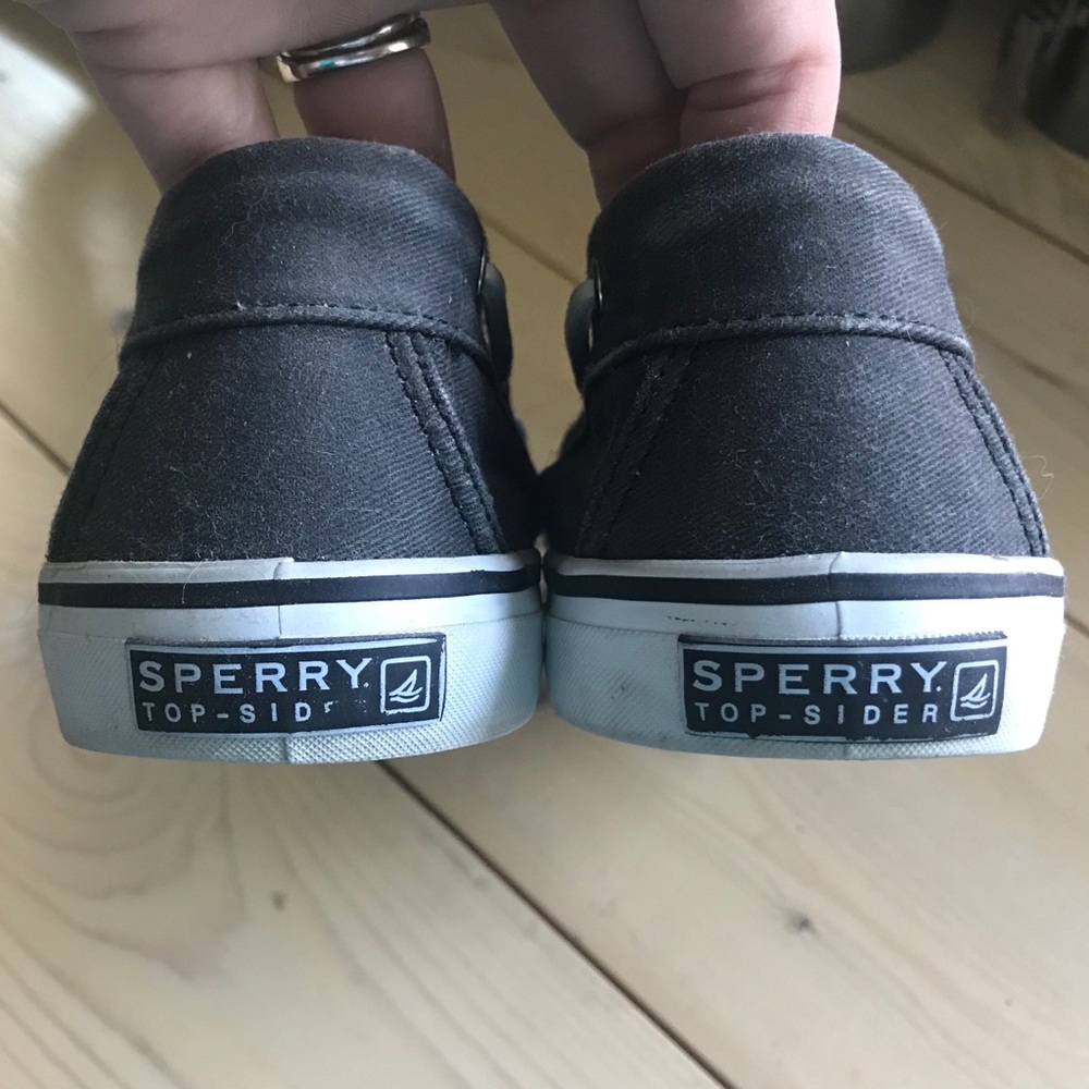 Women’s canvas Sperry boat shoes